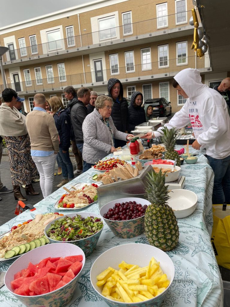 Hamburger Salade Bar DEK Blauwestad Oldambt Groningen Nederland